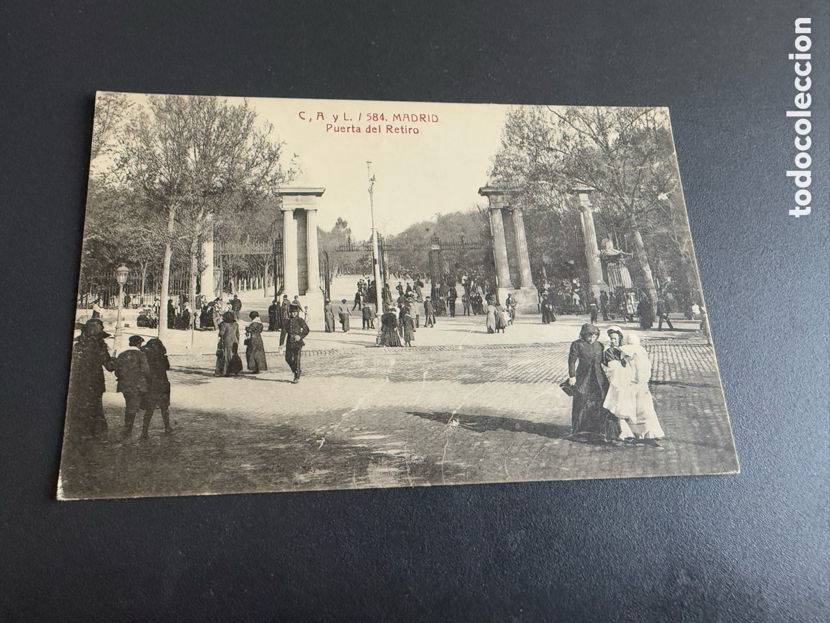 Postales: Postal. MADRID. 584- PUERTA DEL RETIRO.