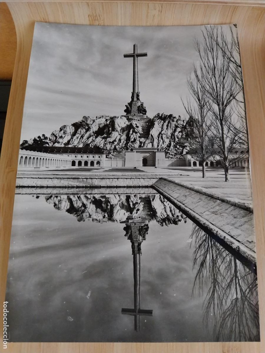 Postales: CUELGAMUROS VALLE CAIDOS CRUZ ED FISA FOTO J CABALLERO 13 SC ORIGINAL BN