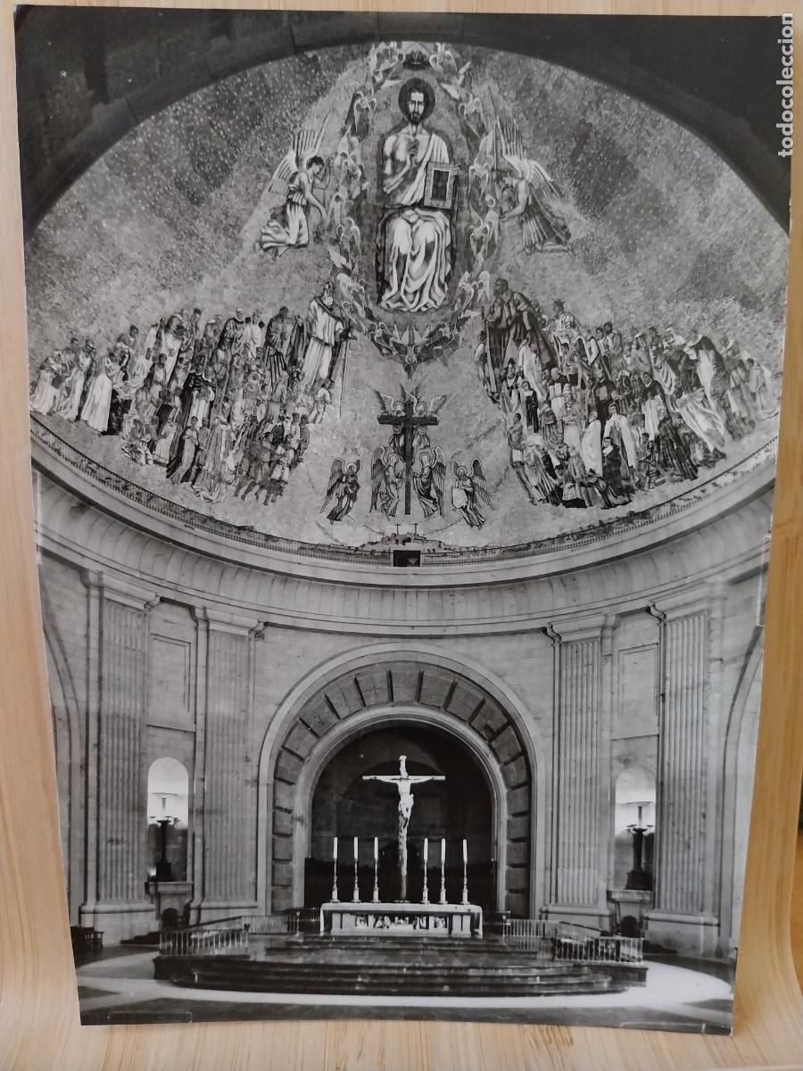 Postales: CUELGAMUROS VALLE CAIDOS CRIPTA ALTAR MAYOR ED FISA FOTO J CABALLERO 28 SC ORIGINAL BN