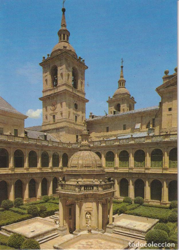 Postales: MONASTERIO DE EL ESCORIAL, PATIO DE LOS EVANGELISTAS - EDITORIAL PATRIMONIO NACIONAL - S/C