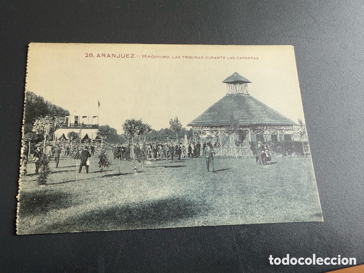 Postales: Postal. 28. ARANJUEZ. Hip&oacute;dromo las tribunas durante las carreras