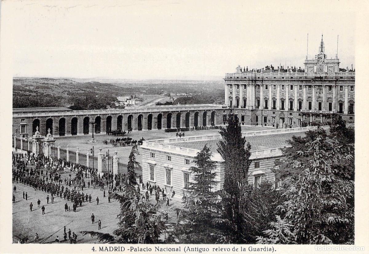 Postcards: Postal Palacio Nacional de Madrid Antiguo Relevo de la Guardia