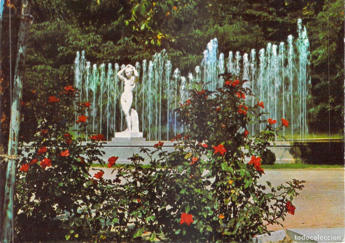 Postales: Postal de la Rosaleda del Parque del Oeste en Madrid