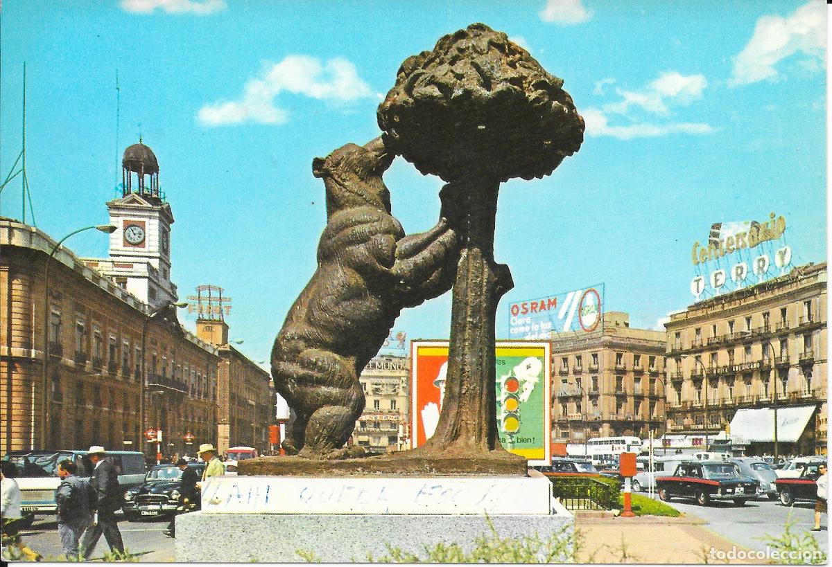 Postales: [POSTAL] Puerta del Sol. El oso y el Madro&ntilde;o. Madrid. A&ntilde;o 1968 (circulada)
