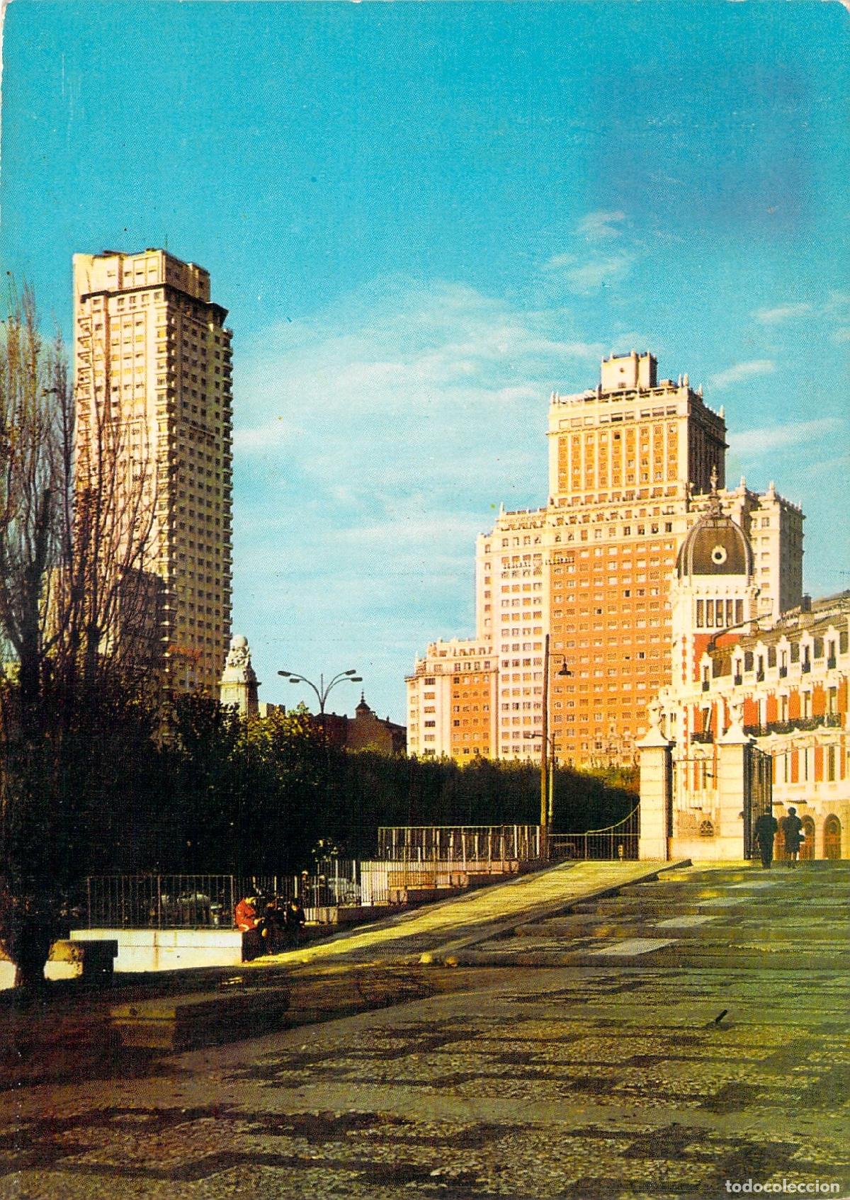 Postales: Postal de la Plaza de Espa&ntilde;a en Madrid con el Edificio Espa&ntilde;a