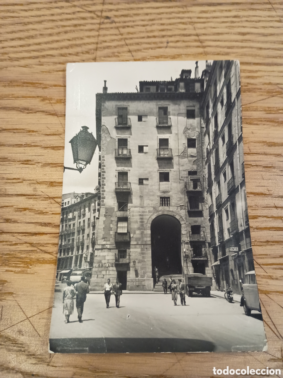 Postales: MADRID - ARCO DE CUCHILLEROS - DOM&Iacute;NGUEZ - FOTO J. CABALLERO