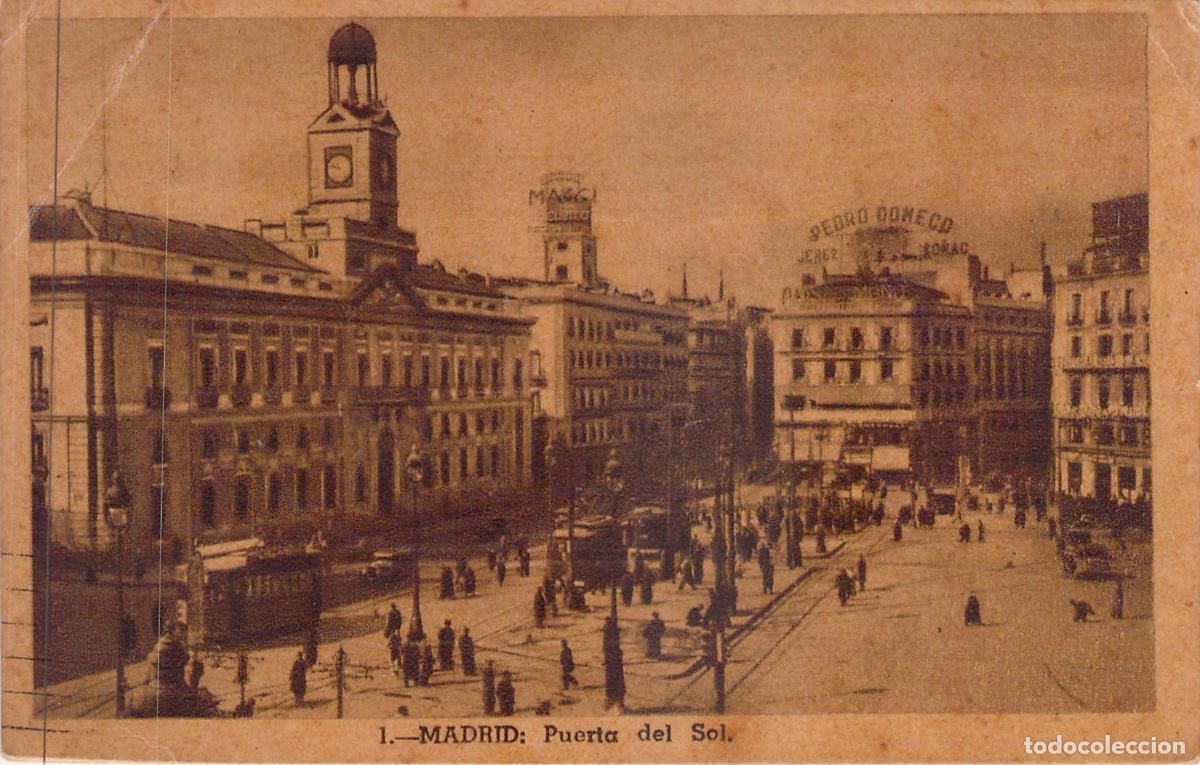 Postales: Postal de Madrid: Vista de la Puerta del Sol y Casa de Correos