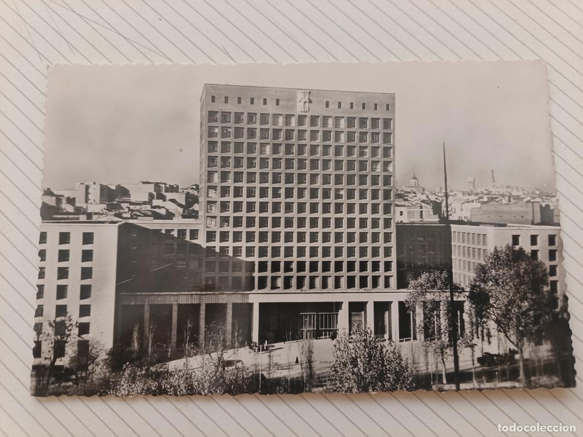 Postales: Madrid. Postal oficial de la Delegaci&oacute;n Nacional de Sindicatos