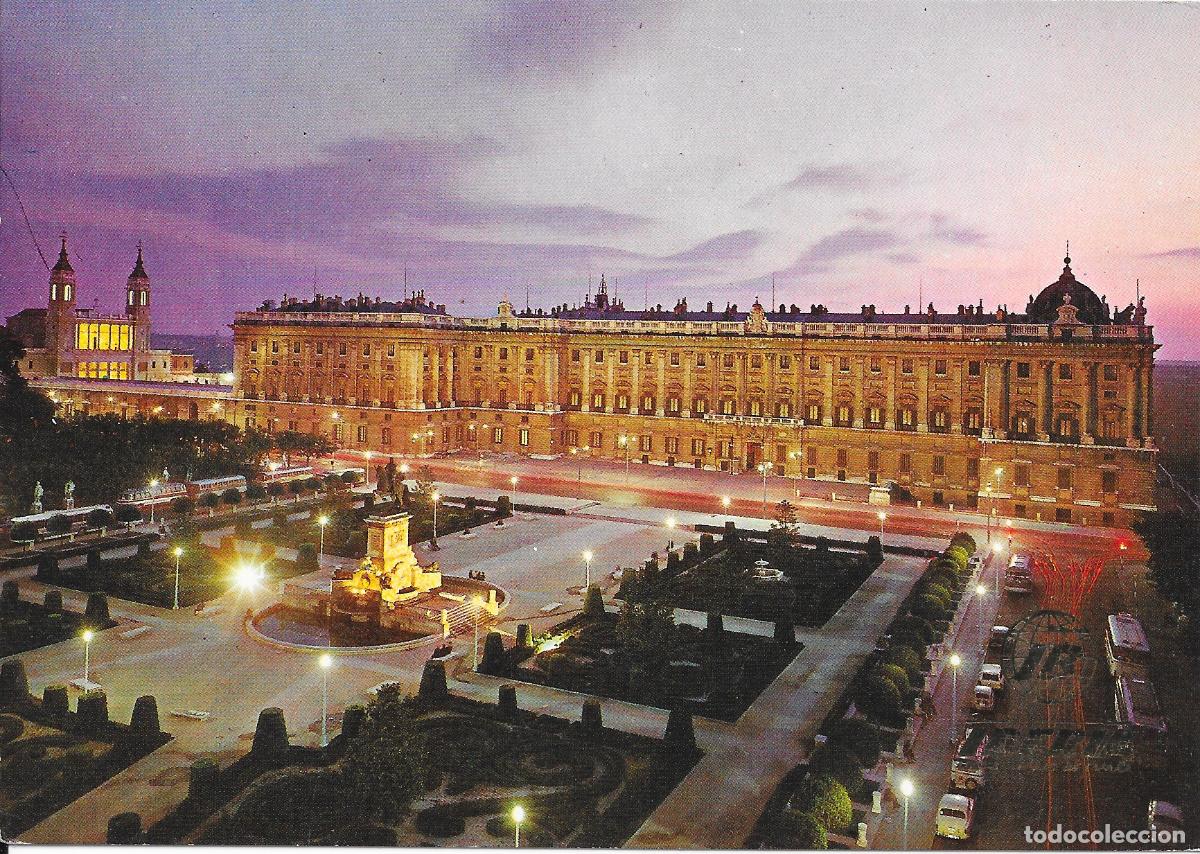 Postales: [POSTAL] Plaza de Oriente y Palacio Real. Madrid (sin circular)