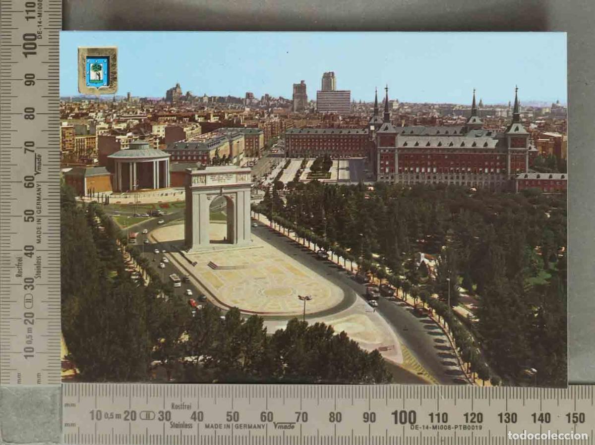 Postales: POSTAL. MADRRID Arco del Triunfo y vista general