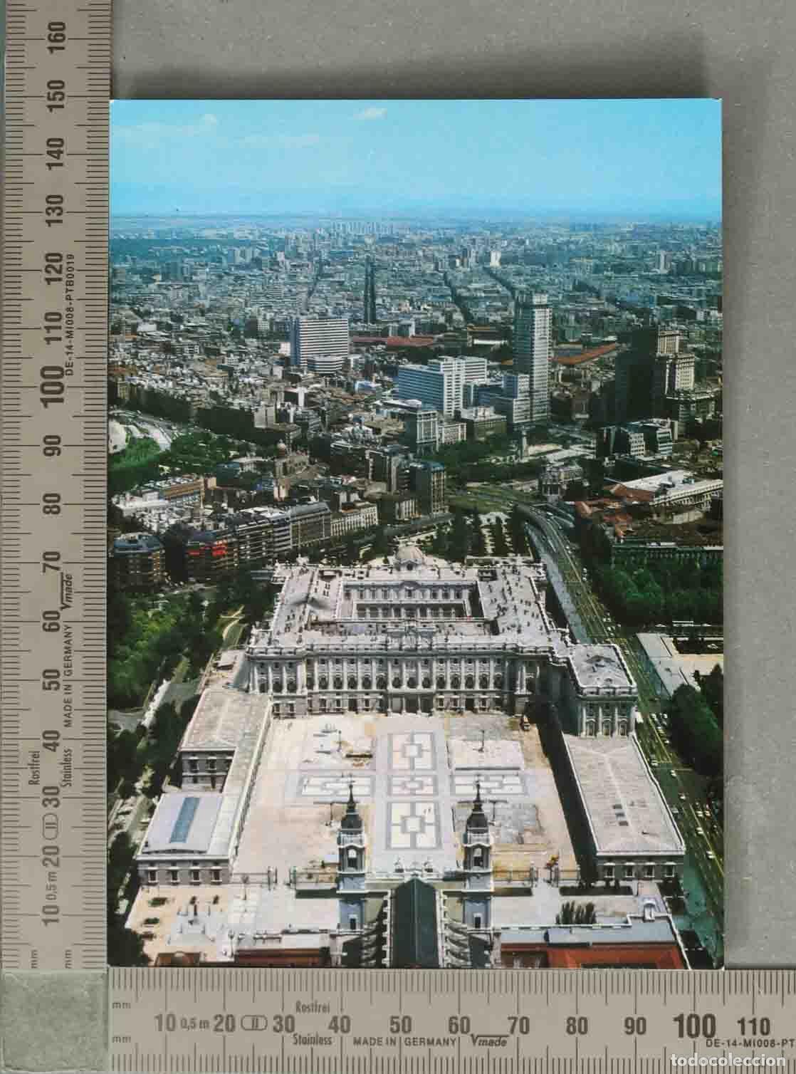 Postales: POSTAL. Madrid Palacio de Oriente. Vista a&eacute;rea