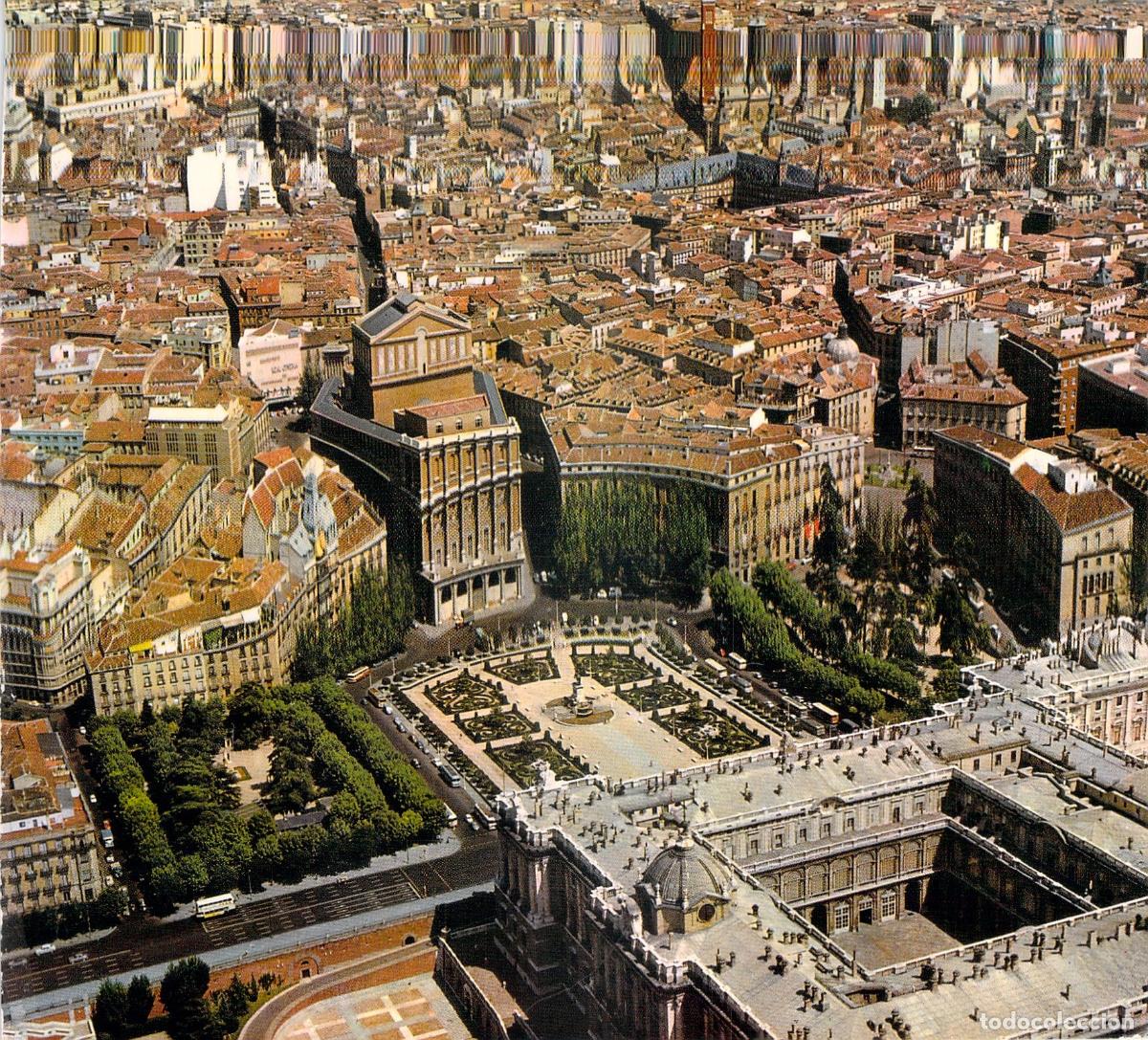 Postales: Postal Tur&iacute;stica de la Vista A&eacute;rea de la Plaza de Oriente en Madrid