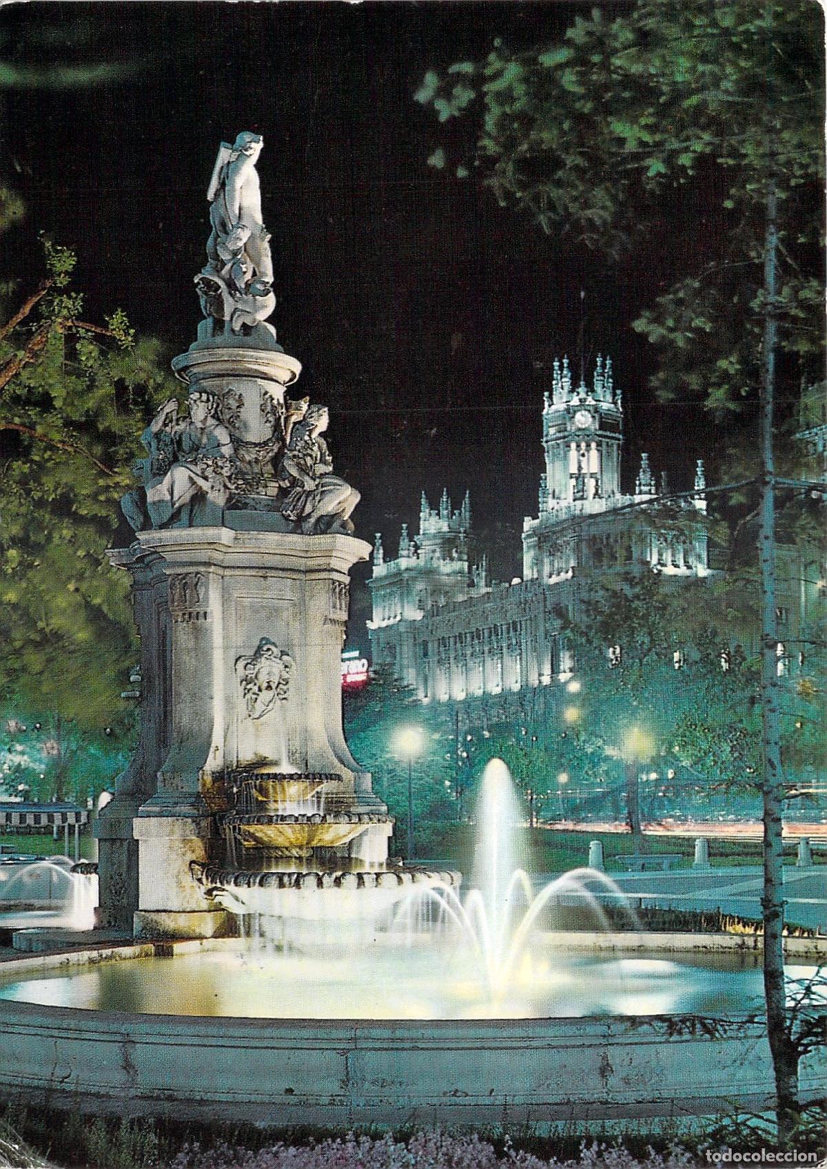 Postales: Postal Madrid Sal&oacute;n del Prado Fuente de las Conchas Vista Nocturna