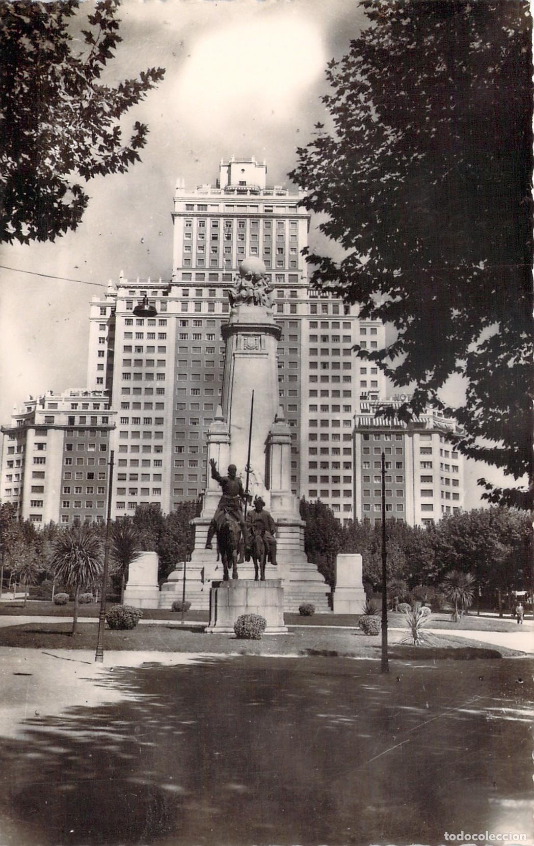 Postales: Tarjeta Postal de Madrid, Monumento a Cervantes y Edificio Espa&ntilde;a