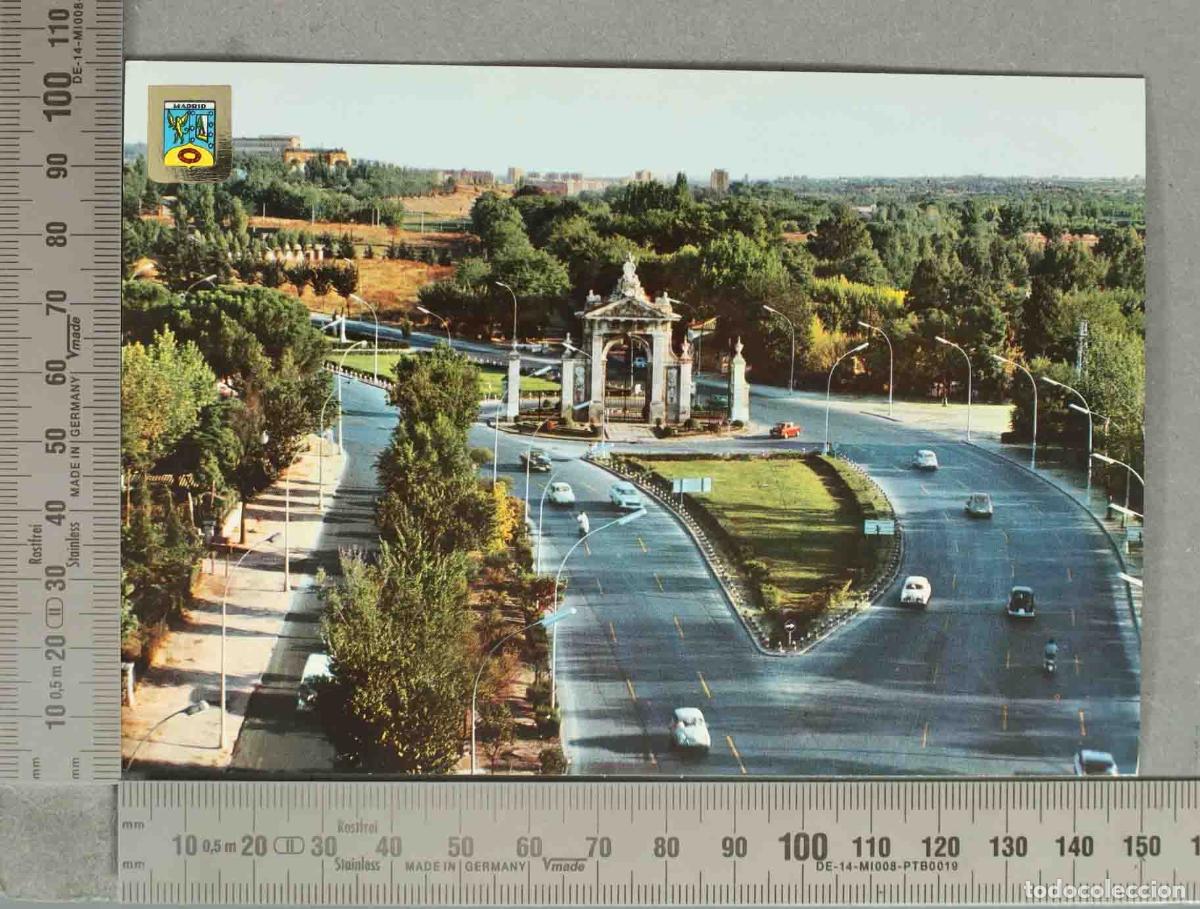 Cartoline: POSTAL. Madrid - Puerta de Hierro - Carretera de El Pardo - Escudo de Oro