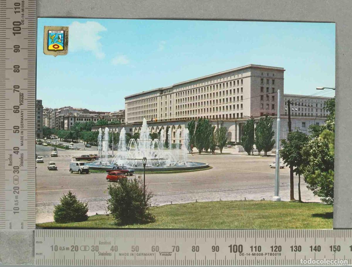 Cartoline: POSTAL. Madrid - Plaza de San Juan de la Cruz - Nuevos Ministerios - Ediciones Dom&iacute;nguez Escudo de
