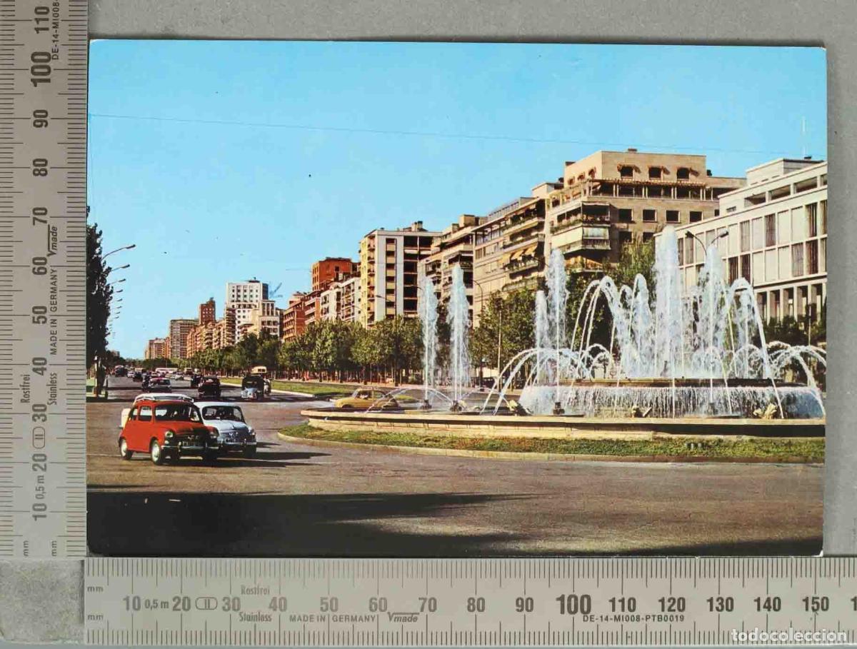 Postcards: POSTAL. Madrid - Avenida del General&iacute;simo - Fuente ornamental - Coches de &eacute;poca - SEAT 600