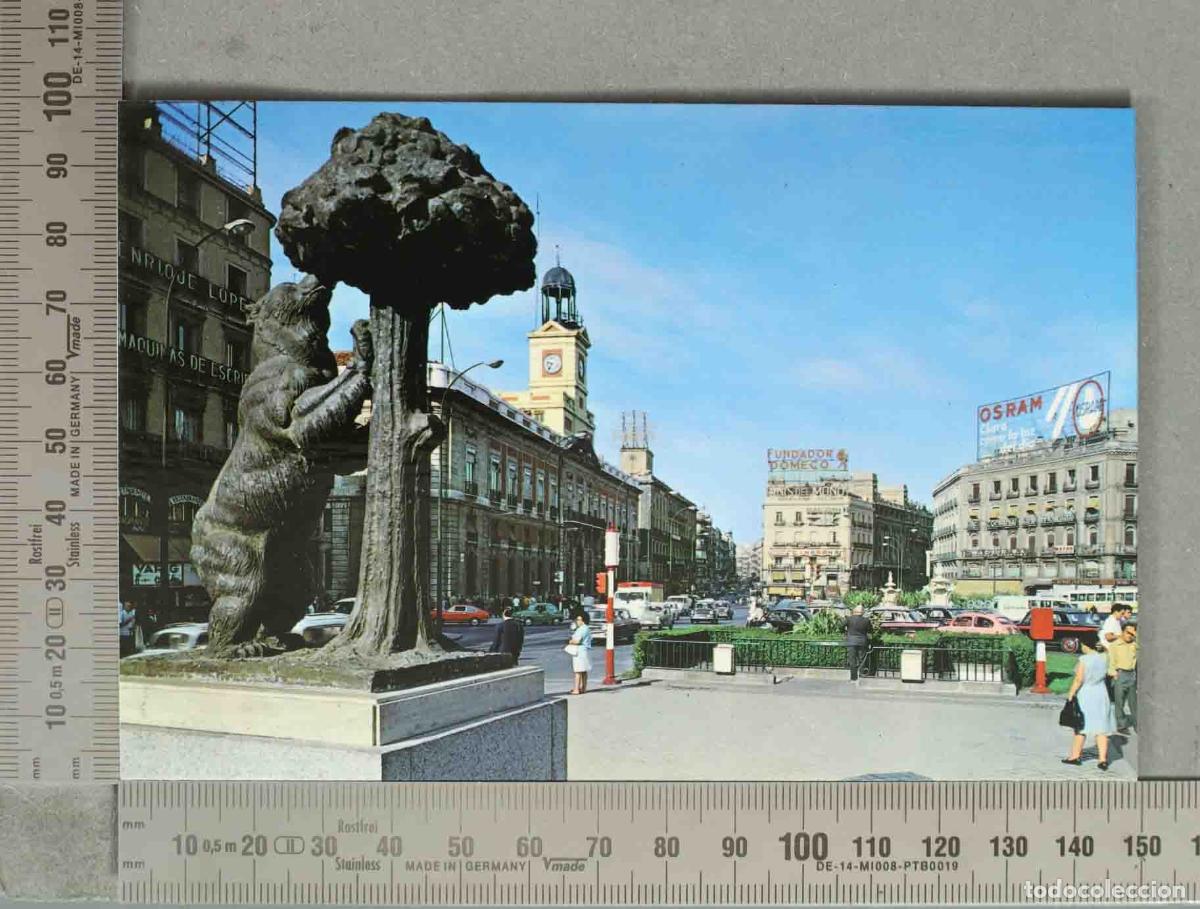 Postcards: POSTAL. Madrid - Puerta del Sol - El Oso y el Madro&ntilde;o