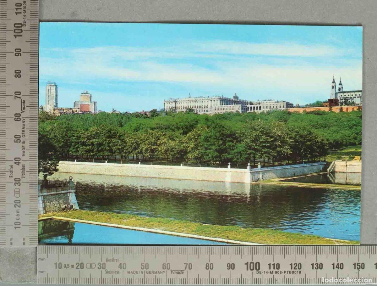 Postales: POSTAL. Madrid - Vista parcial desde el r&iacute;o Manzanares - Palacio Real, Torre