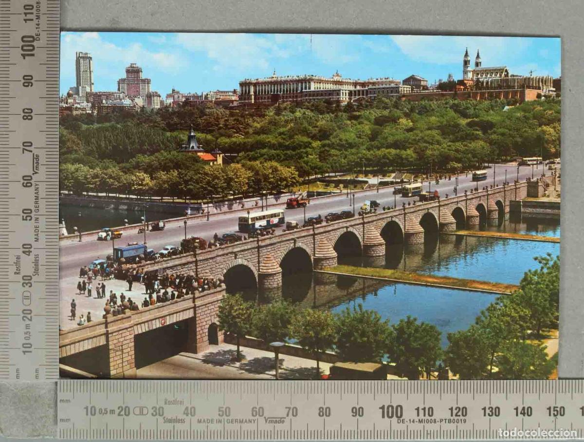 Postales: POSTAL. Madrid - Puente de Segovia y R&iacute;o Manzanares - Vista panor&aacute;mica hacia Palacio