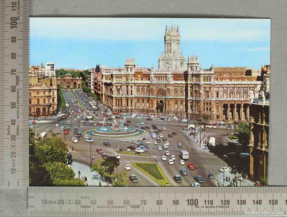 Postales: POSTAL. Madrid - Plaza de Cibeles y Palacio de Comunicaciones