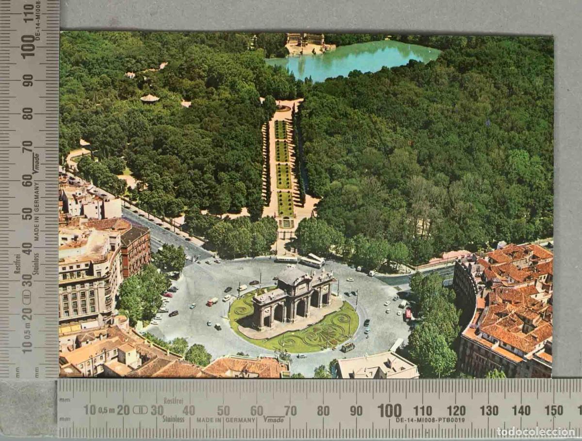 Postales: POSTAL. Madrid - Parque del Retiro - Vista a&eacute;rea -