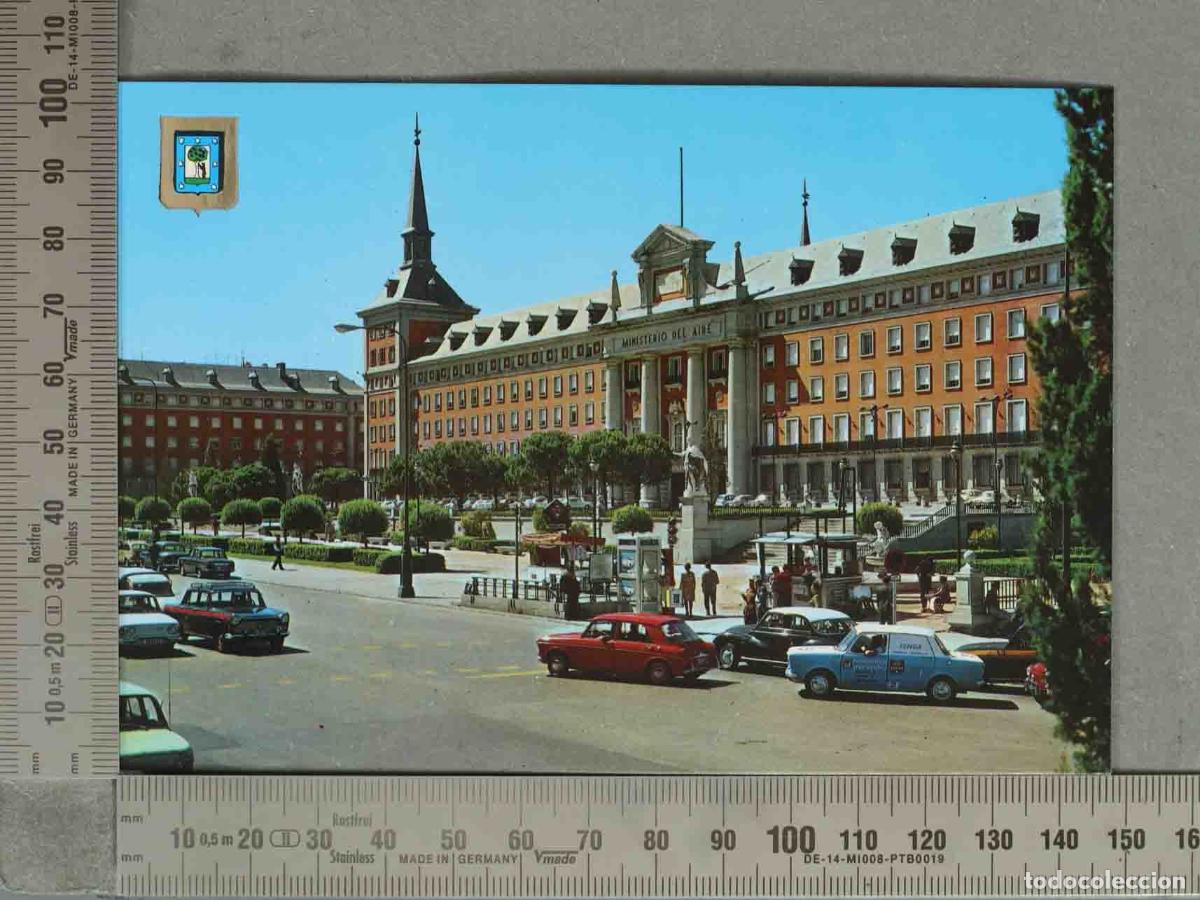 Postkarten: POSTAL. Madrid - Moncloa y Ministerio del Aire - Fisa - Ediciones Escudo de Oro