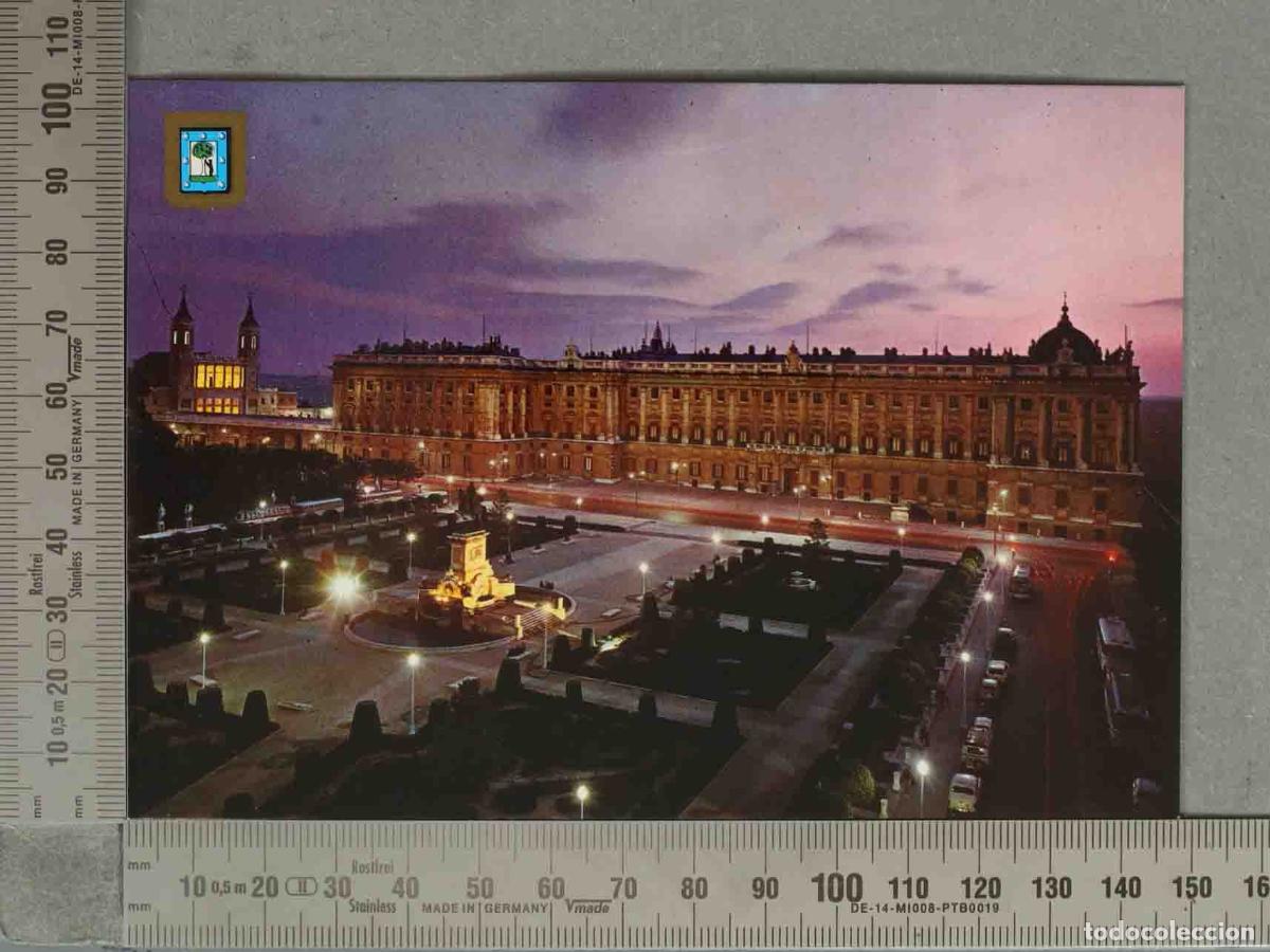 Cartoline: POSTAL. Madrid - Palacio Real y Plaza de Oriente