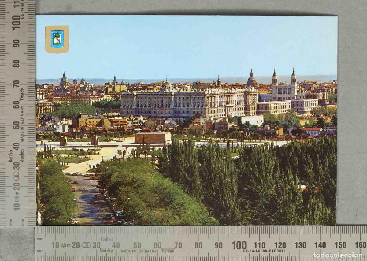 Cartoline: POSTAL. Madrid - Palacio de Oriente - Palacio Real y Catedral de la Almudena