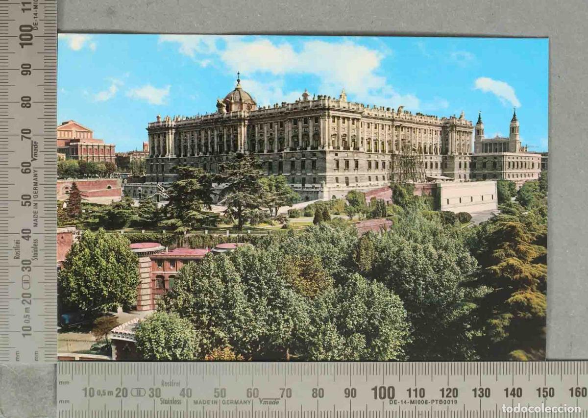 Postales: POSTAL. Madrid - Palacio Real y Nuestra Se&ntilde;ora de la Almudena - Campo del Moro