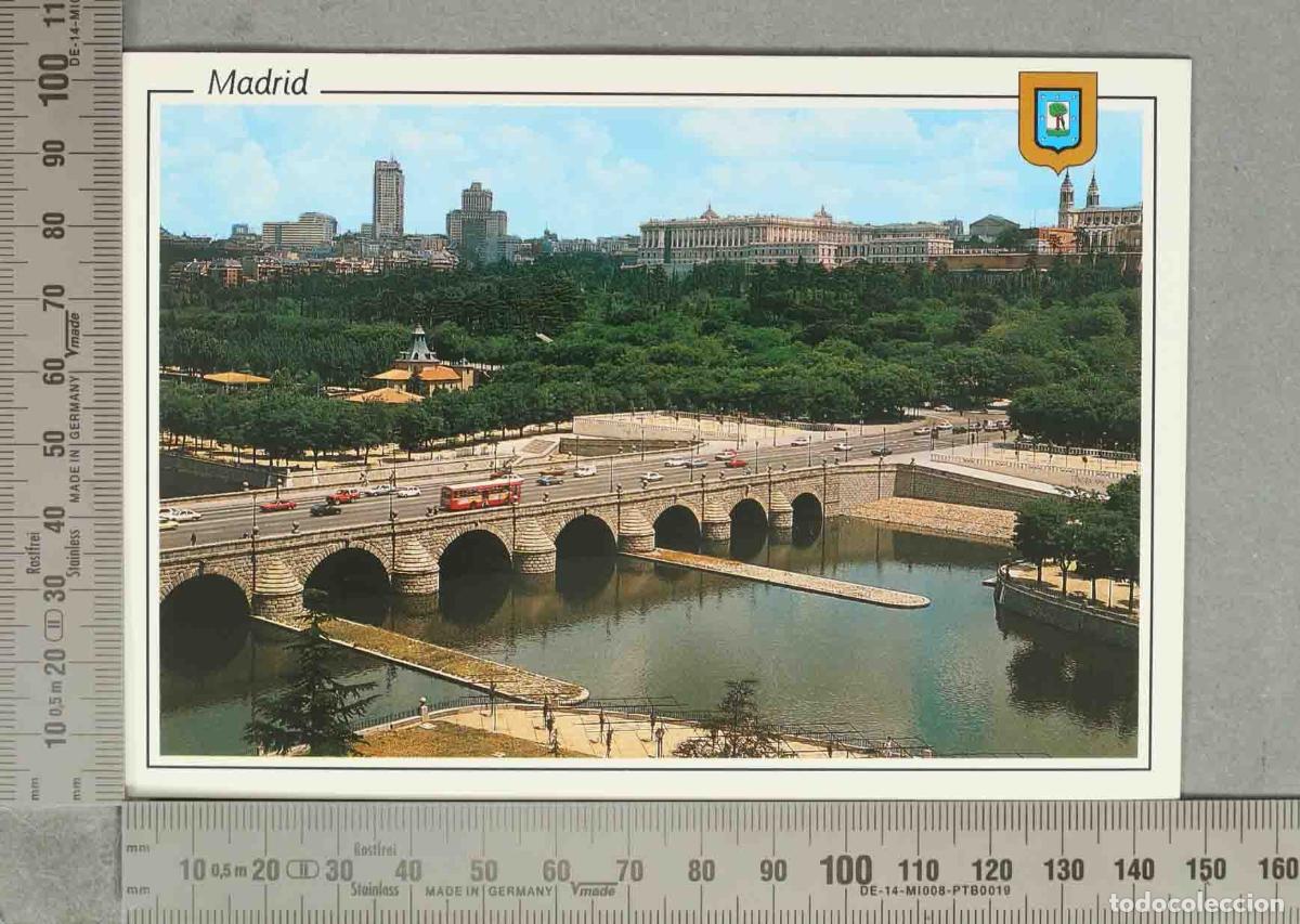 Postales: POSTAL. Madrid - Vista panor&aacute;mica desde el Manzanares - Palacio Real y Campo del Moro