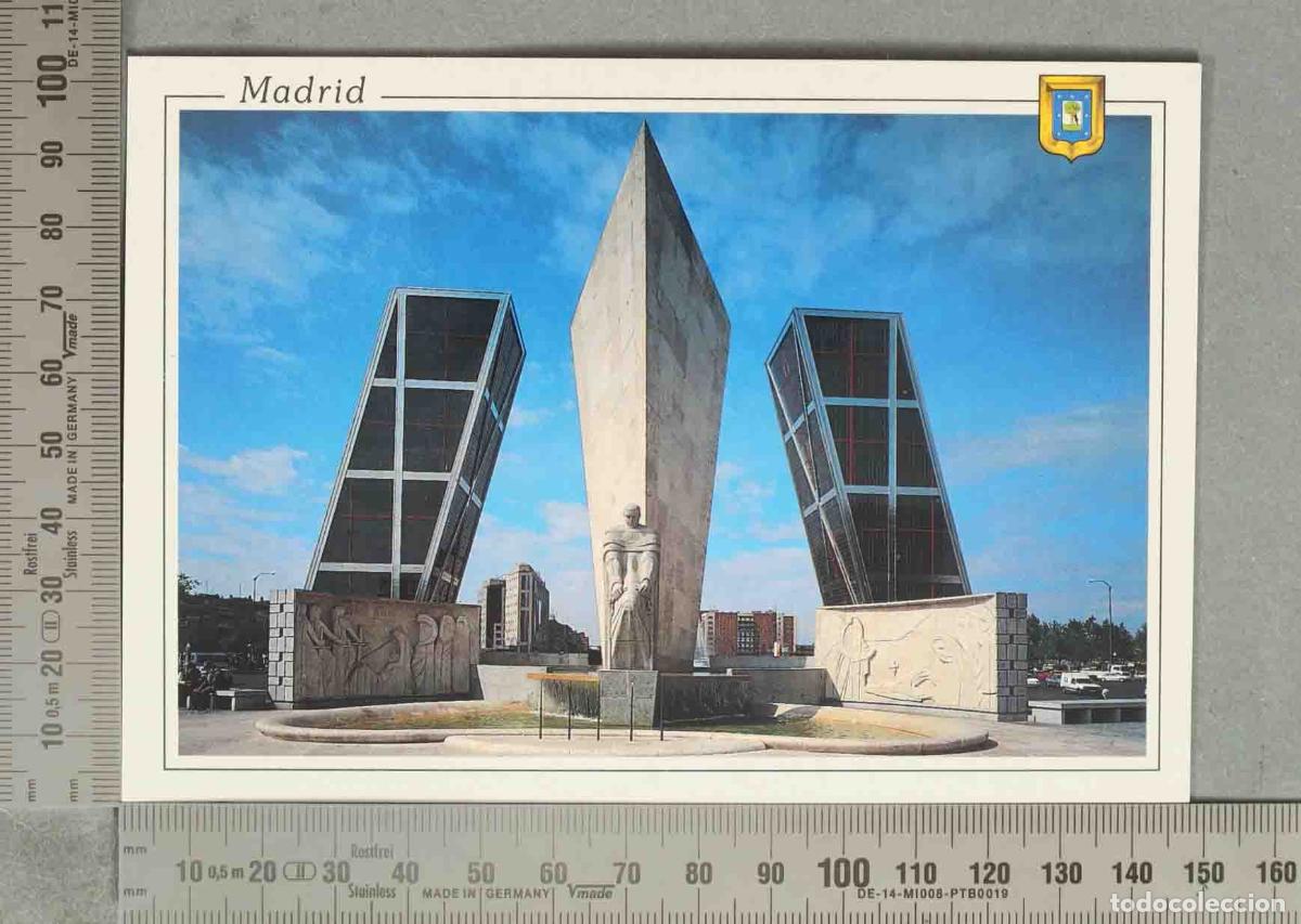 Cartoline: POSTAL. Madrid - Plaza de Castilla - Torres KIO y Monumento a Calvo Sotelo