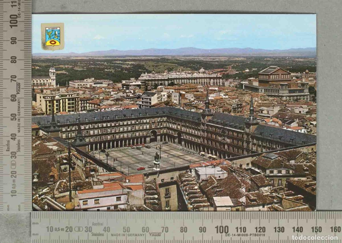 Postales: POSTAL. Madrid - Plaza Mayor - Vista a&eacute;rea - Dom&iacute;nguez