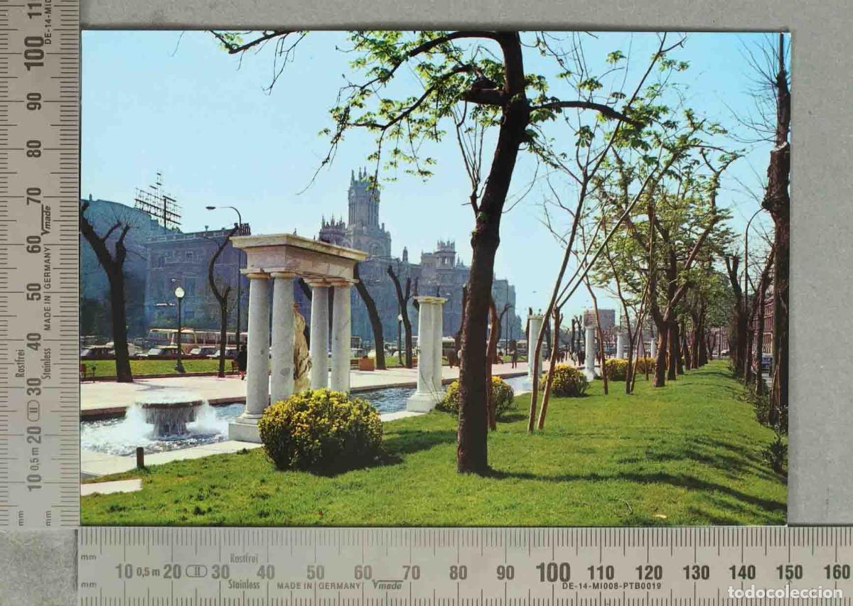 Postais: POSTAL. Madrid - Paseo de Recoletos - Fuente de la Mariblanca