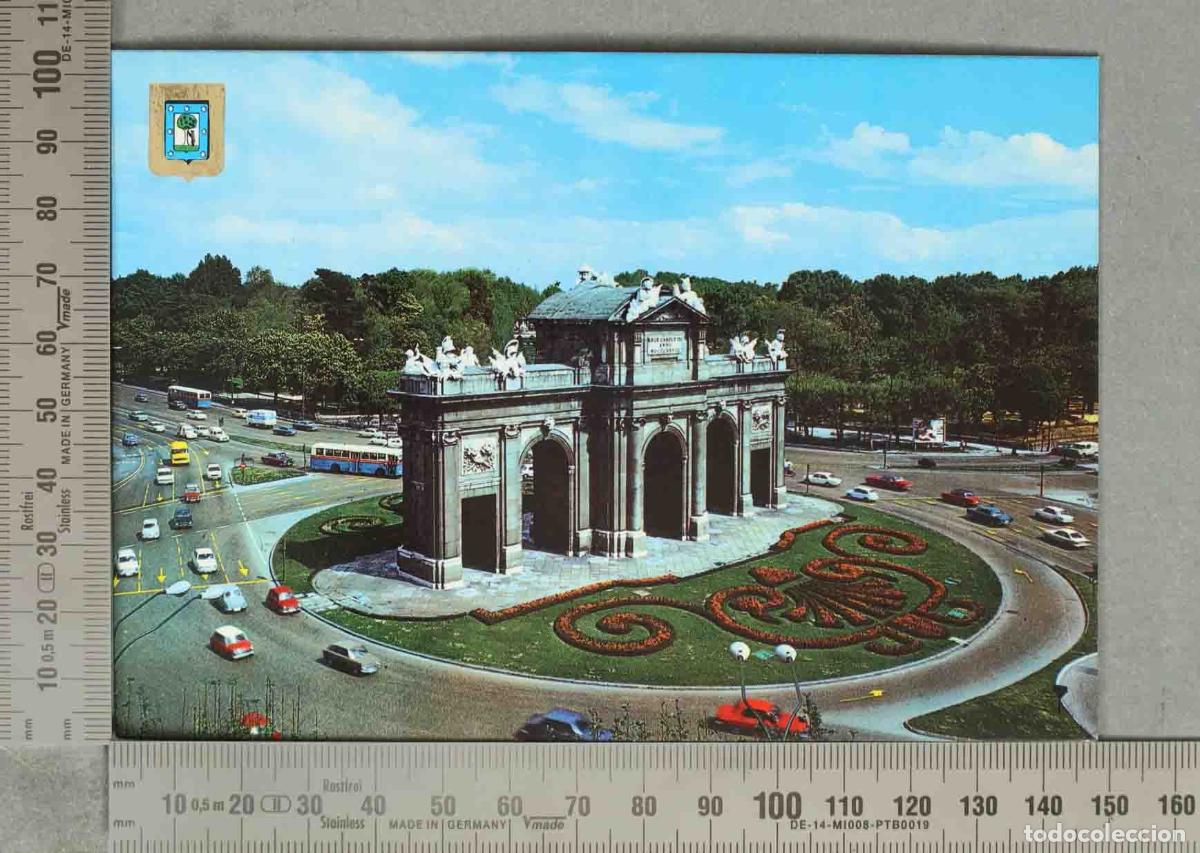 Postales: POSTAL. Madrid - Vista a&eacute;rea Puerta de Alcal&aacute; - Editorial Pueyo