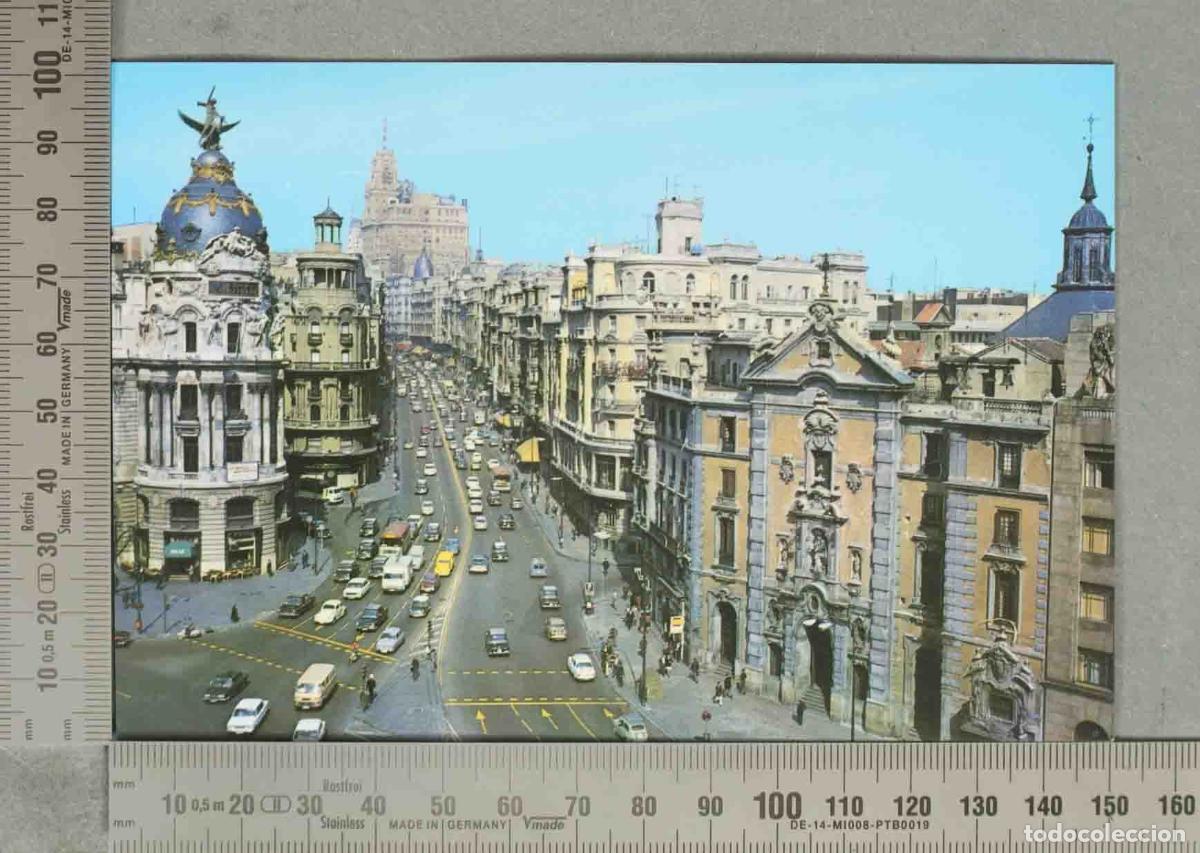 Cartoline: POSTAL. Madrid - Gran V&iacute;a - Edificio Metr&oacute;polis