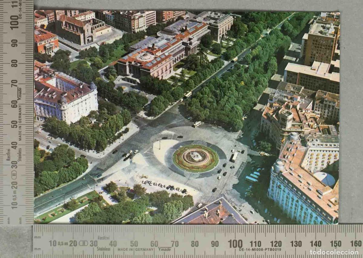 Postales: POSTAL. Madrid - Plaza de C&aacute;novas del Castillo - Fuente de Neptuno - Vista a&eacute;rea