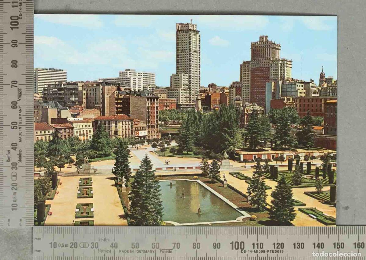 Postales: POSTAL. 326 &bull; MADRID. Jardines do Sabatini.