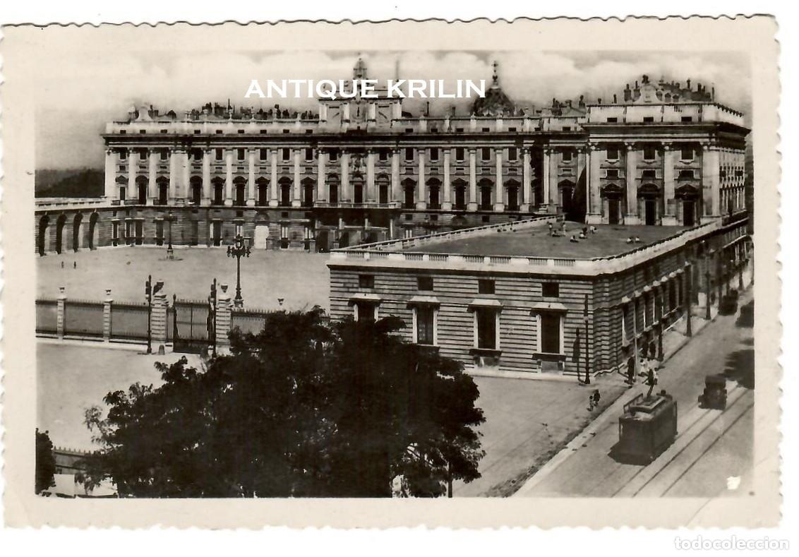 Postales: MADRID N&ordm; 24 PALACIO DE ORIENTE , PLAZA DE LA ARMERIA / EDICION HAE / FRANQUEADA