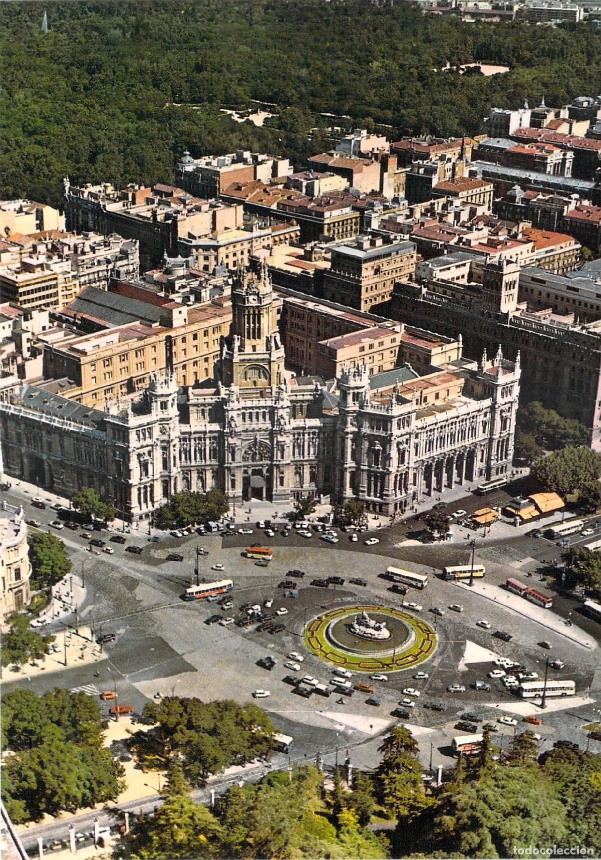Postales: Postal Palacio de Comunicaciones y Plaza de Cibeles en Madrid