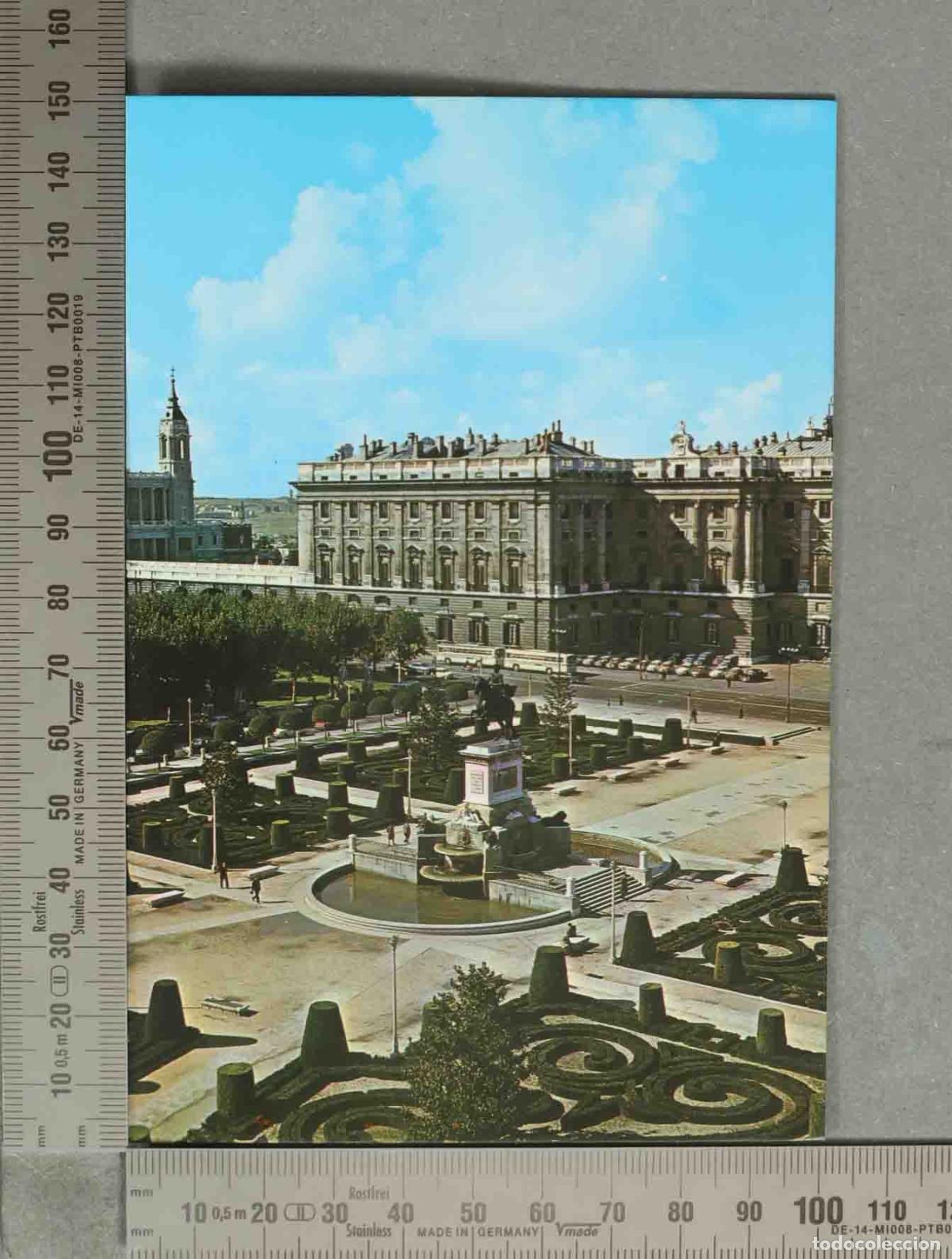 Postcards: POSTAL. Madrid - Plaza de Oriente y Palacio Real