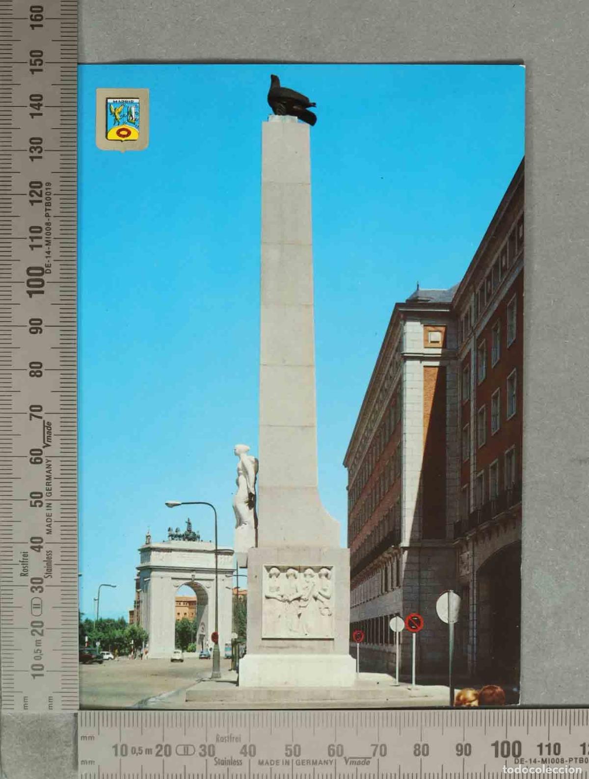 Postcards: POSTAL. Madrid - Monumento al Plus Ultra - Plaza de Moncloa - Arco de la Victoria