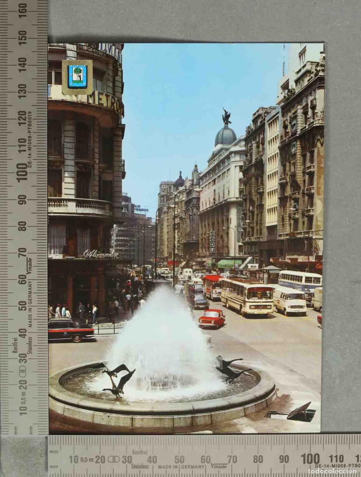 Postcards: POSTAL. Madrid - Gran V&iacute;a - Fuente de los Cisnes - Ediciones Alarde