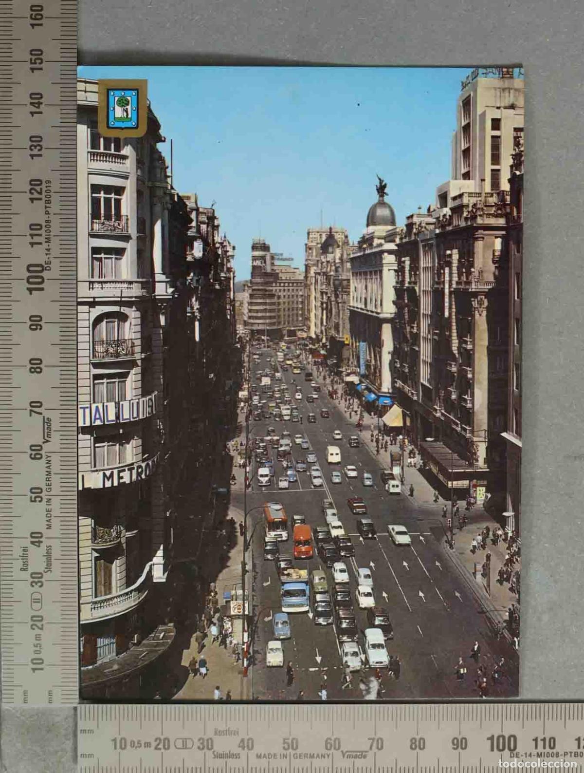 Postales: POSTAL. Madrid - Gran V&iacute;a - Edificio Metr&oacute;polis - Vista a&eacute;rea con tr&aacute;fico