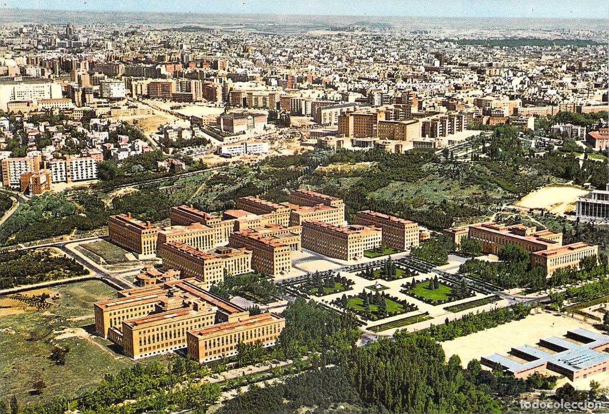 Postales: Postal de la Vista A&eacute;rea de la Ciudad Universitaria de Madrid