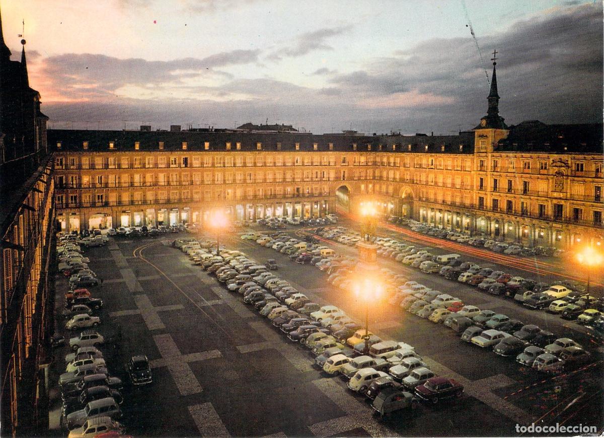 Postales: Postal de Madrid Plaza Mayor en Vista Nocturna