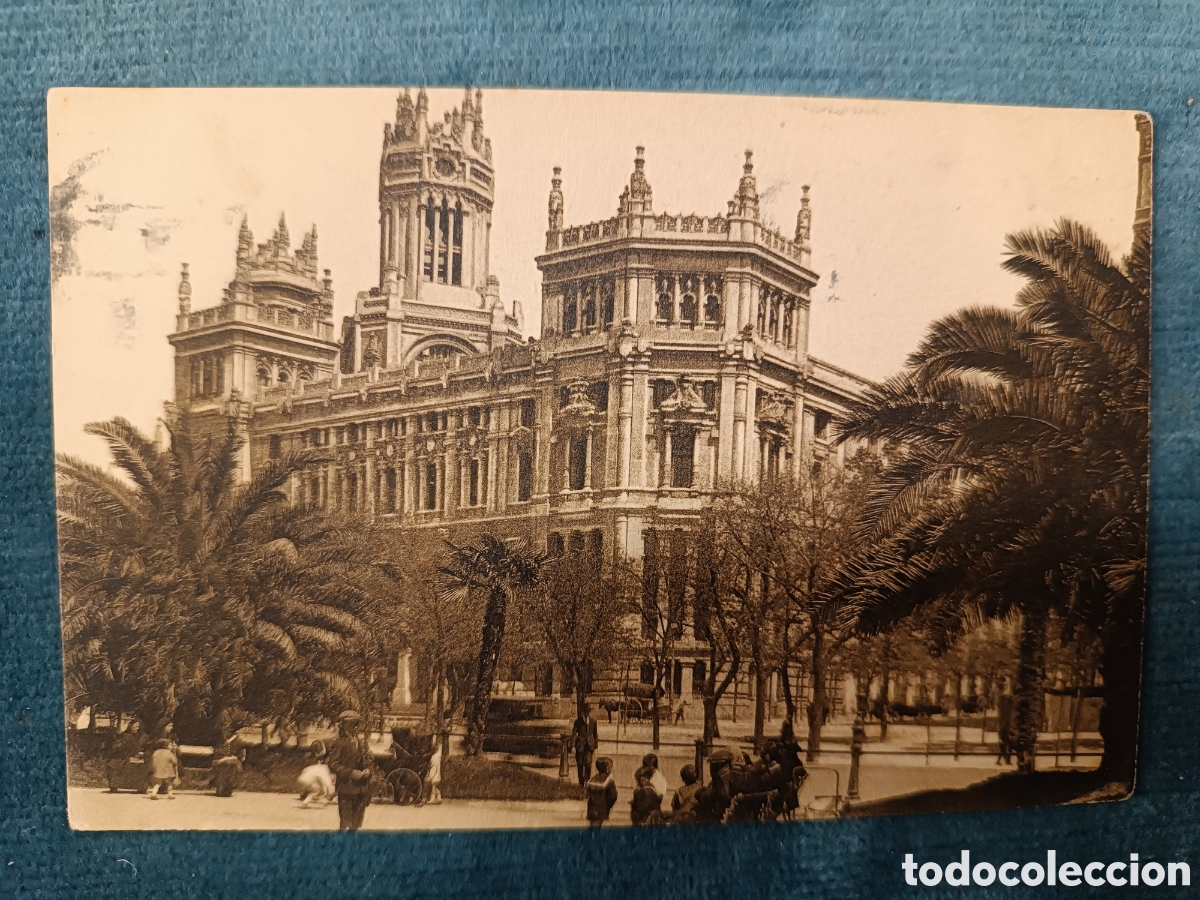 Postales: MADRID. El Paseo del Prado y la Casa de Correos