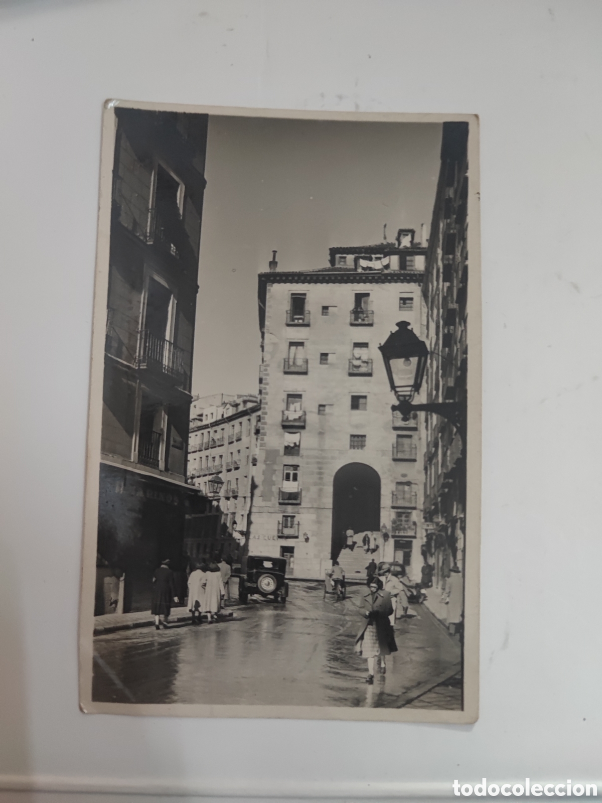 Postales: Arco de Cuchilleros, una de las entradas a la Plaza Mayor de Madrid