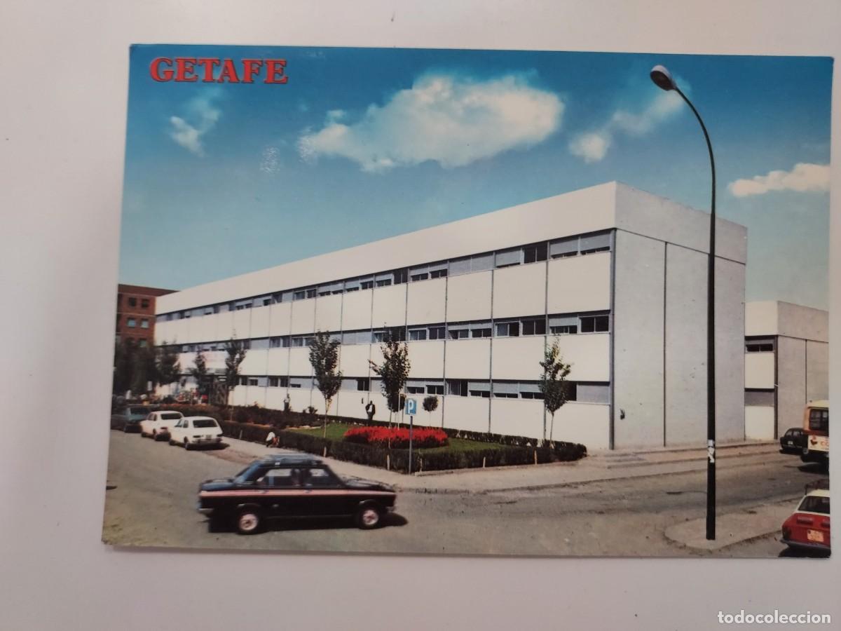 Postales: POSTAL GETAFE AMBULATORIO DE LA SEGURIDAD SOCIAL. 1976. SIN CIRCULAR. MADRID. TAXI