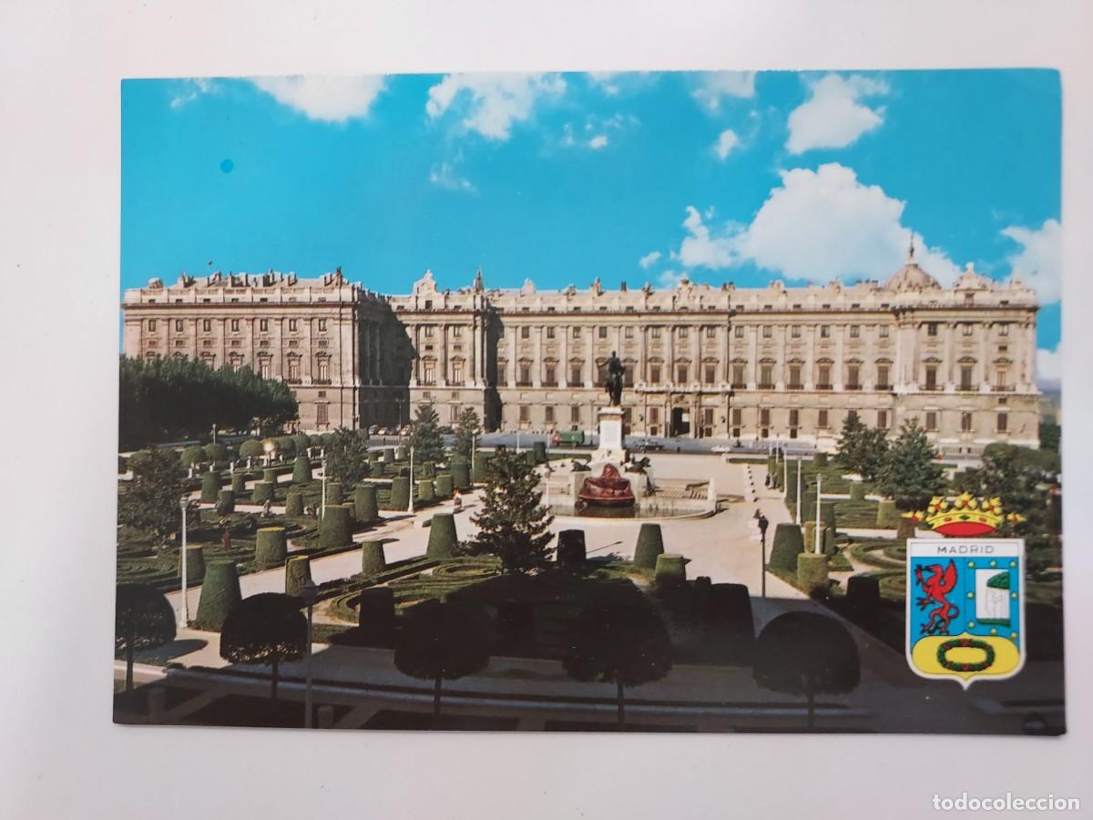 Postales: POSTAL MADRID PALACIO REAL. SIN CIRCULAR. 1988. CURIOSO ESCUDO DE MADRID. POSTALES ALCALA